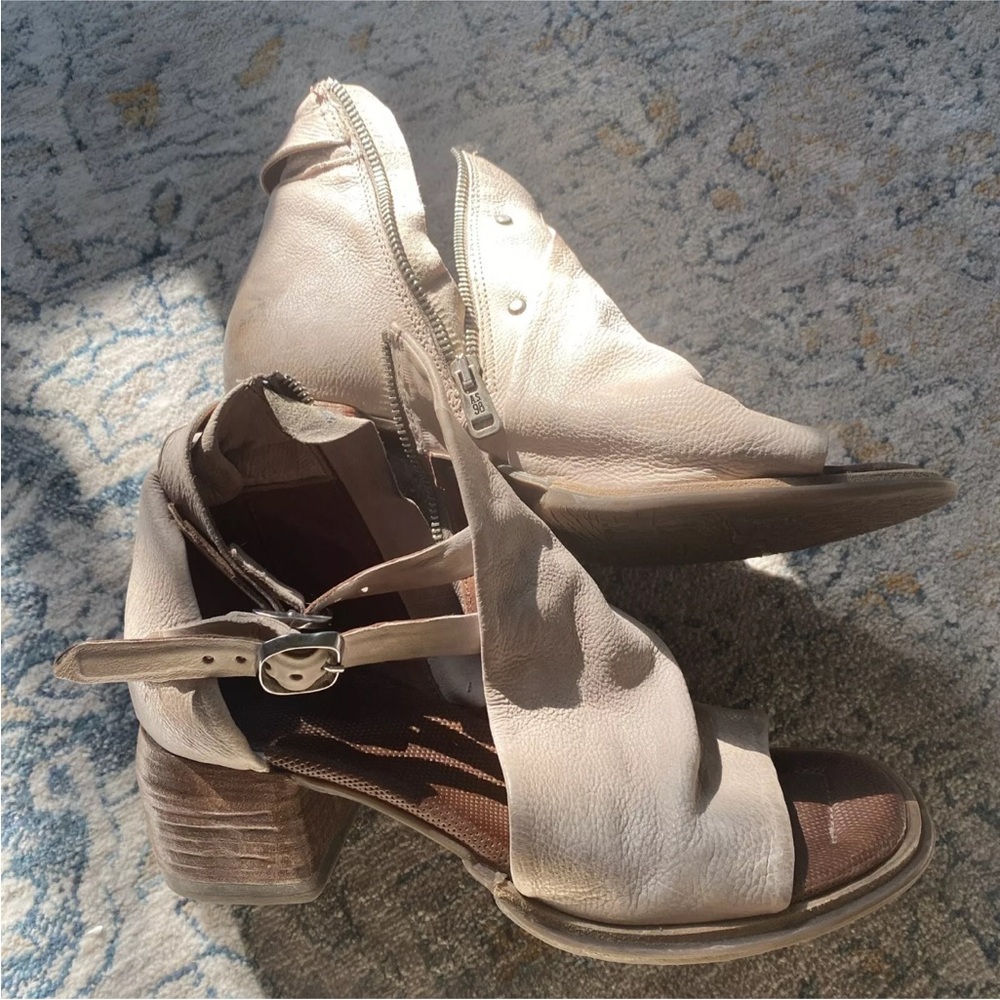 A.S. 98 Stylish Women's Sandals in Beige (BONE)